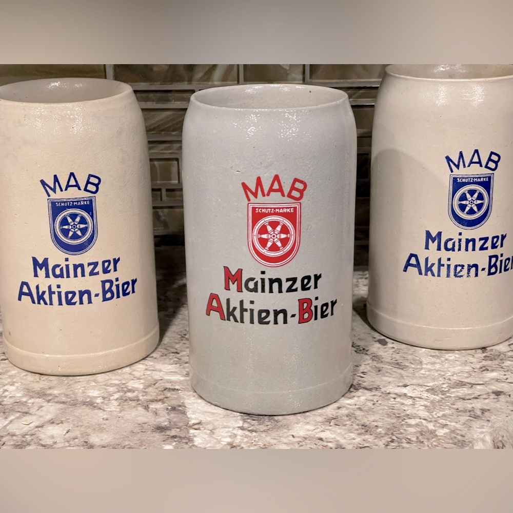 Mainzer Aktien-Bier Beer Stein Germany
MAB 1 Liter Schutz-Marke Stoneware